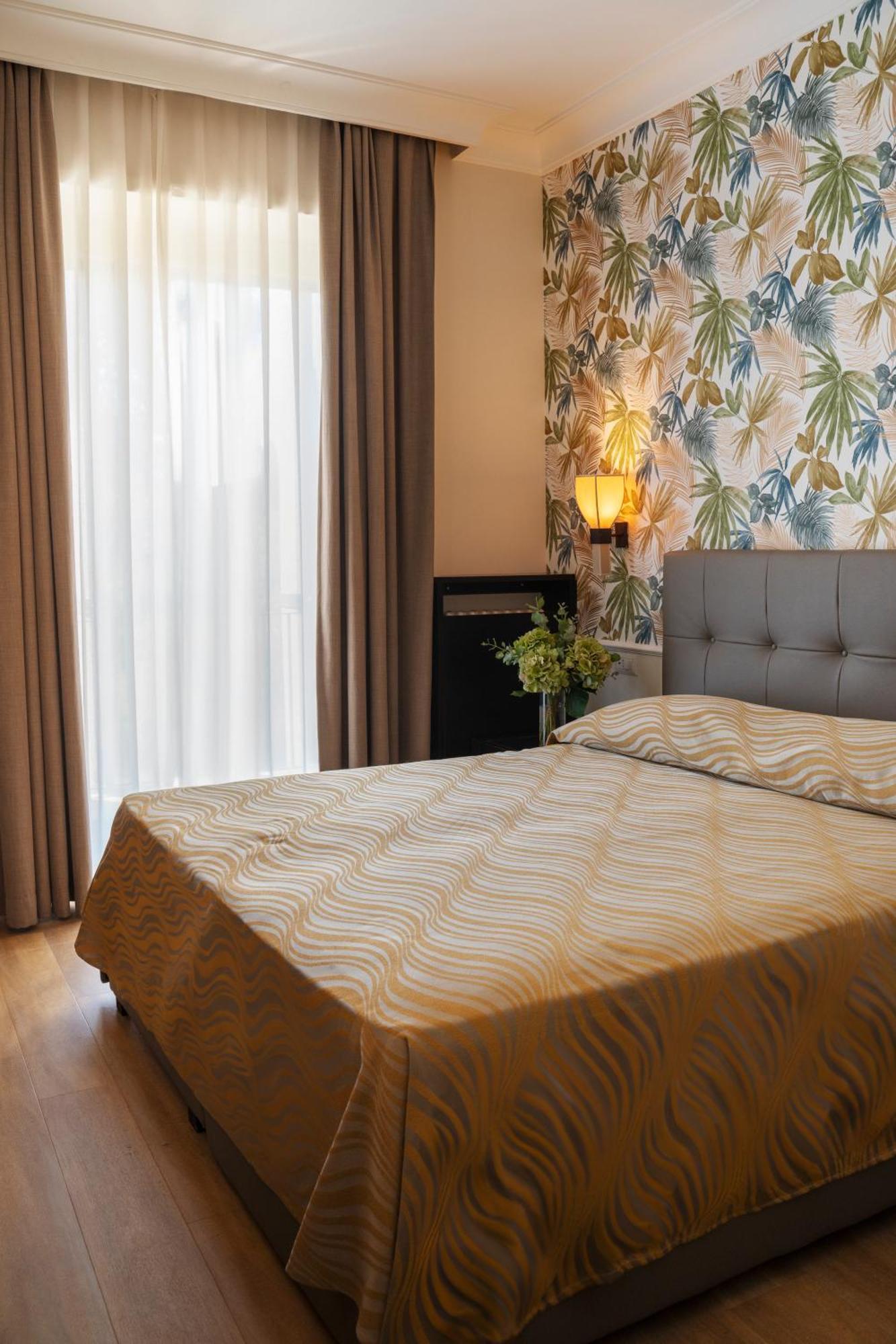 Hotel Villa Maria Regina Рим Екстериор снимка