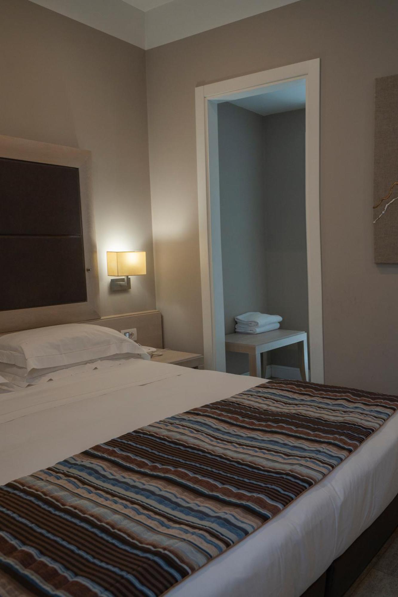 Hotel Villa Maria Regina Рим Екстериор снимка